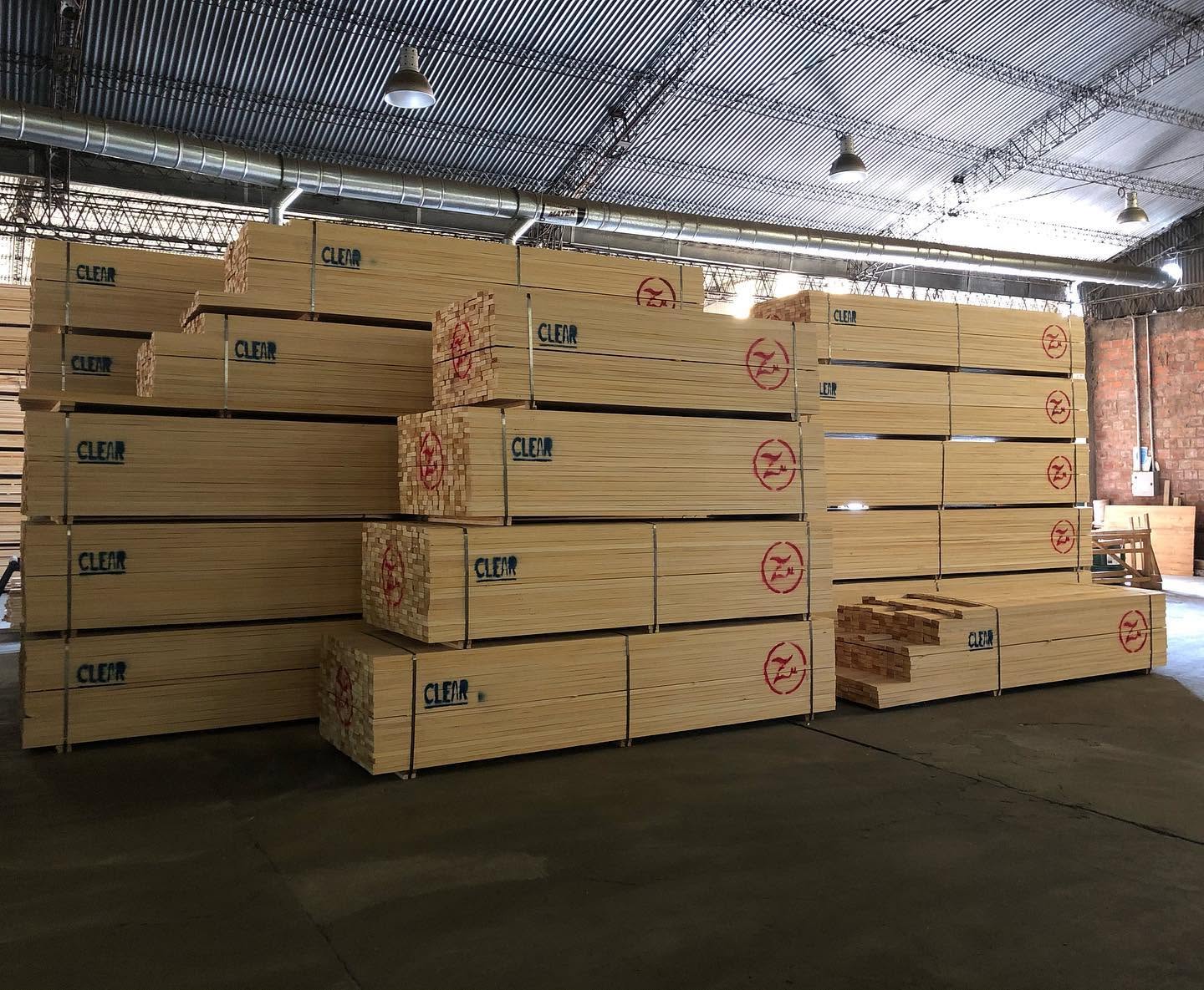 Despacho de madera Clear producida por Mader-Zu